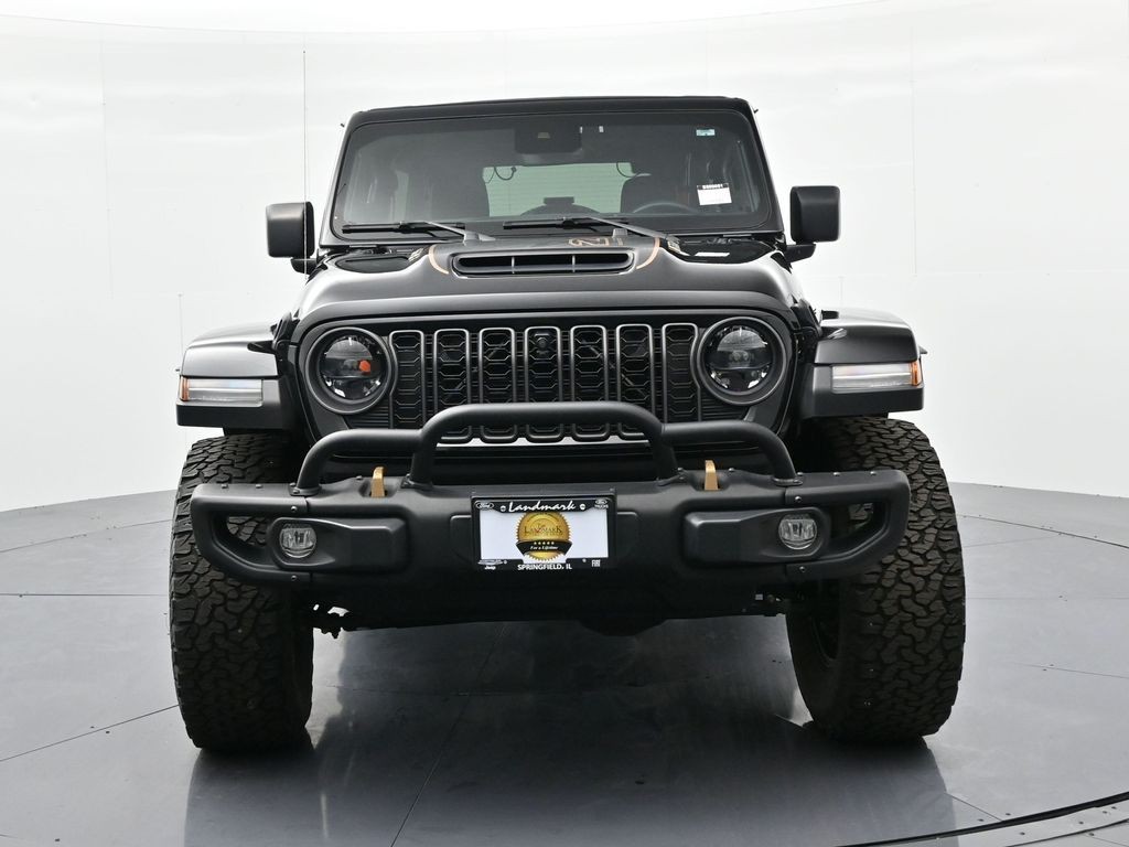 Jeep Wrangler Vehicle Full-screen Gallery Image 2