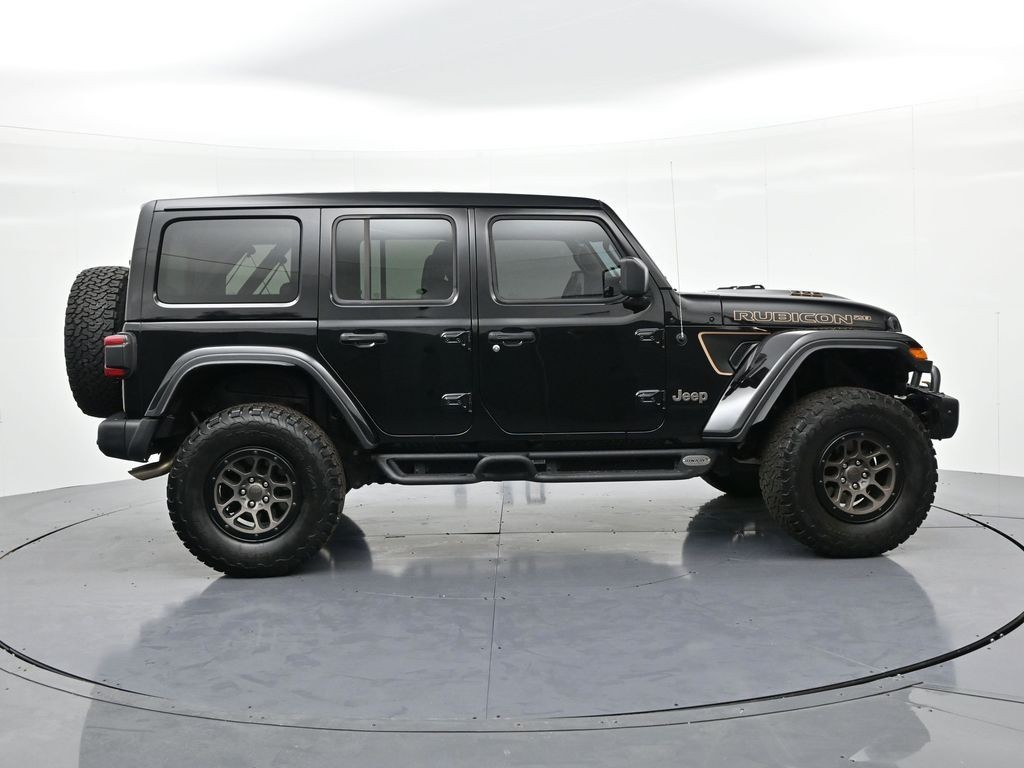 Jeep Wrangler Vehicle Full-screen Gallery Image 4