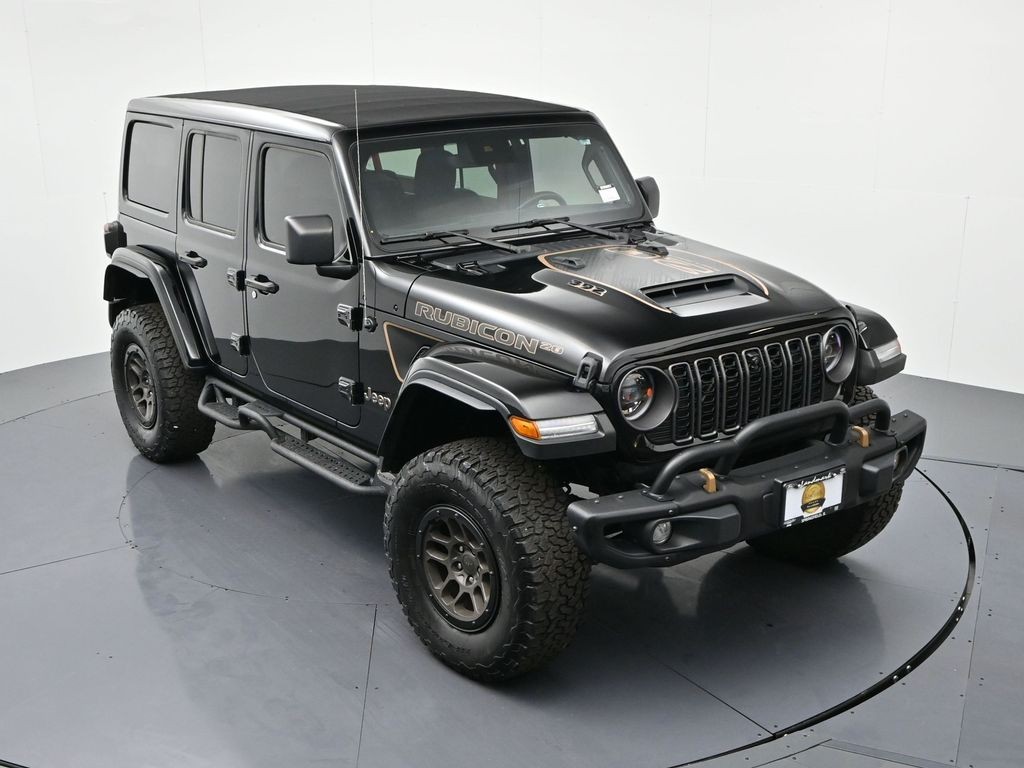Jeep Wrangler Vehicle Full-screen Gallery Image 16