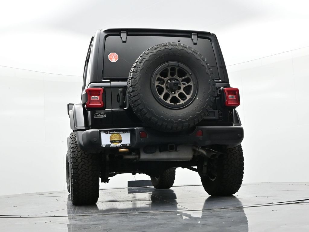 Jeep Wrangler Vehicle Full-screen Gallery Image 21