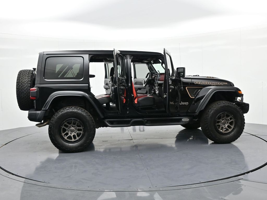 Jeep Wrangler Vehicle Full-screen Gallery Image 24