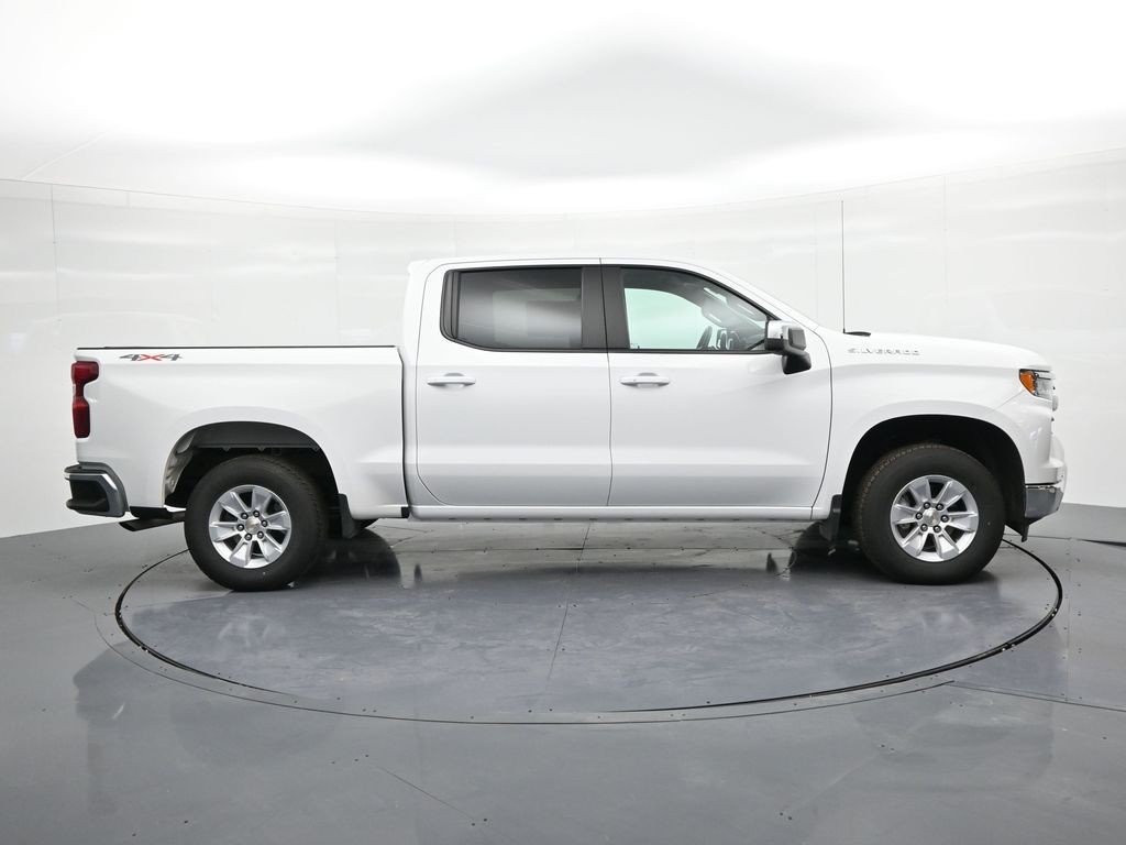 Chevrolet Silverado 1500 Vehicle Full-screen Gallery Image 4