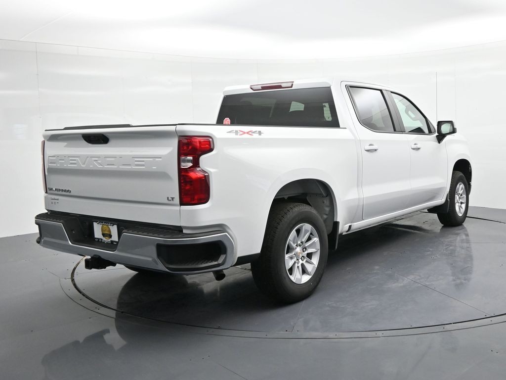 Chevrolet Silverado 1500 Vehicle Full-screen Gallery Image 5