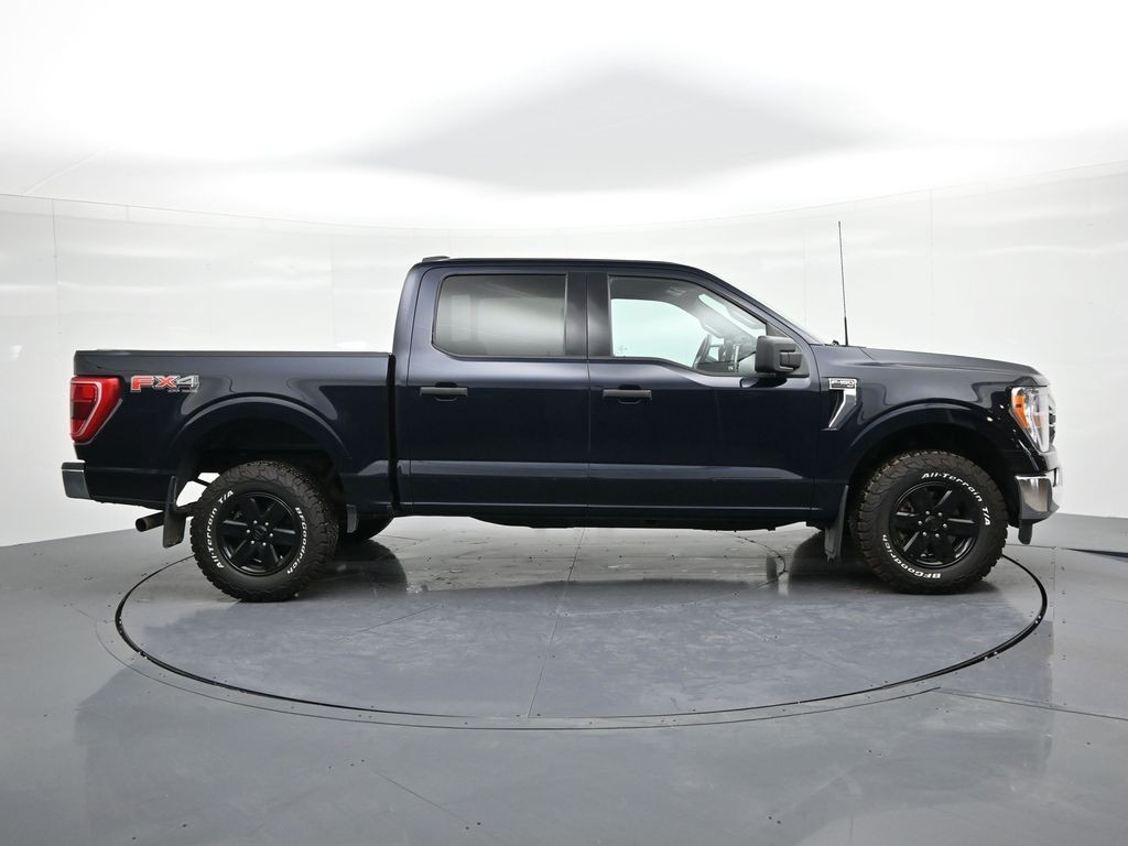 Ford F-150 Vehicle Full-screen Gallery Image 4