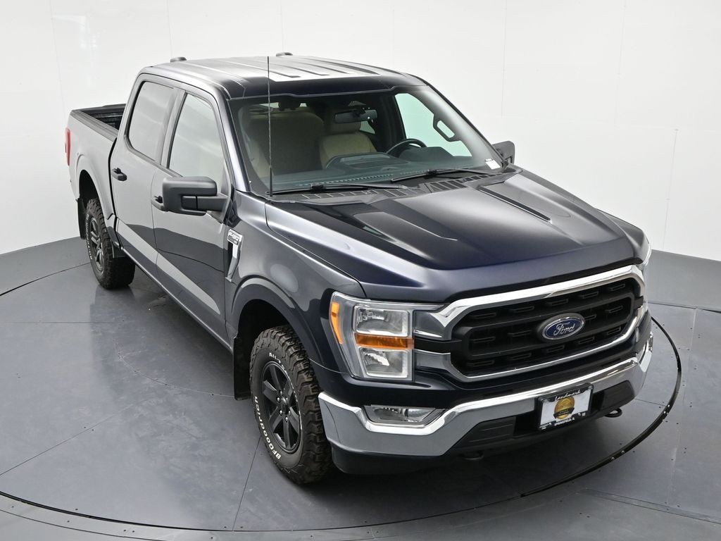 Ford F-150 Vehicle Full-screen Gallery Image 16