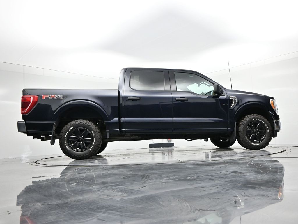 Ford F-150 Vehicle Full-screen Gallery Image 23