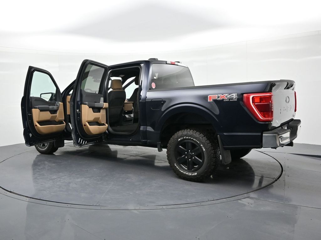 Ford F-150 Vehicle Full-screen Gallery Image 25