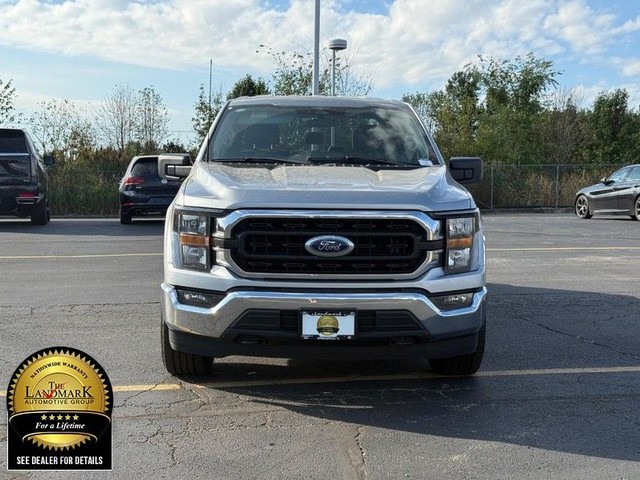 Ford F-150 Vehicle Full-screen Gallery Image 4