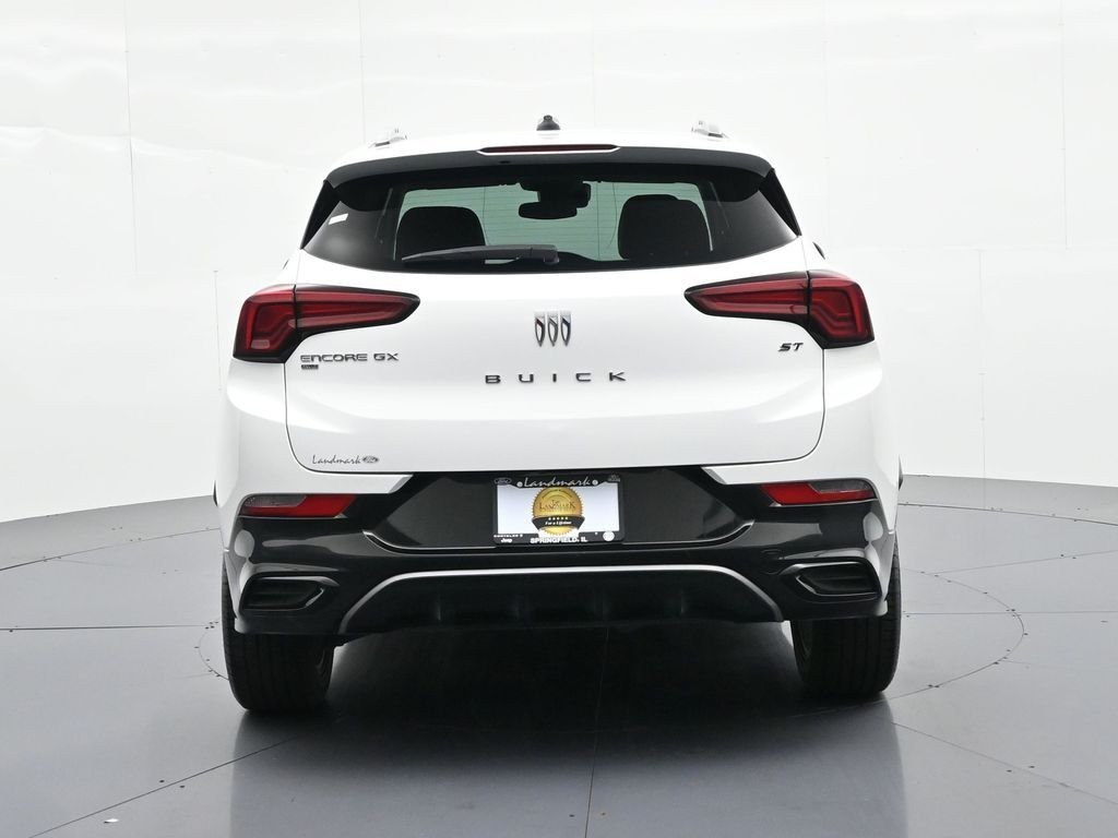 Buick Encore GX Vehicle Full-screen Gallery Image 7