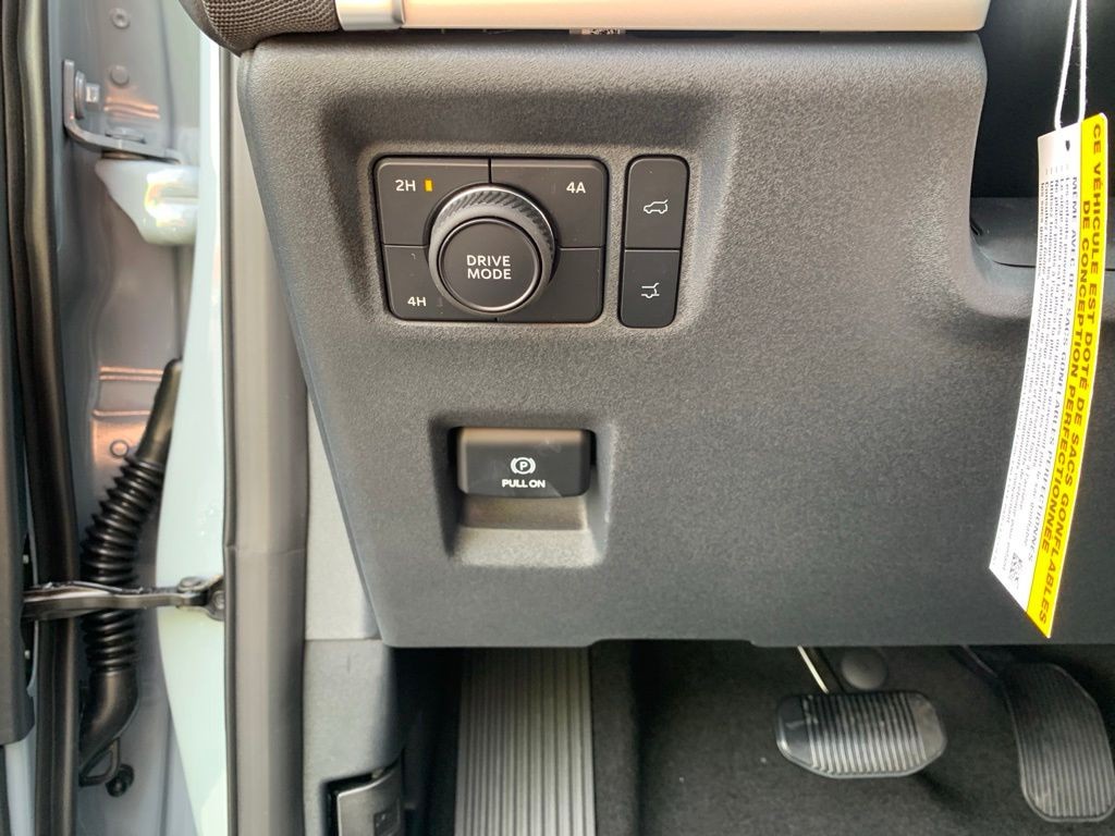 Ford Expedition Vehicle Full-screen Gallery Image 13