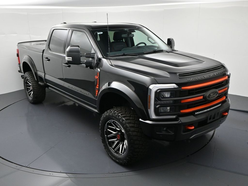 Ford F-250SD Vehicle Full-screen Gallery Image 21