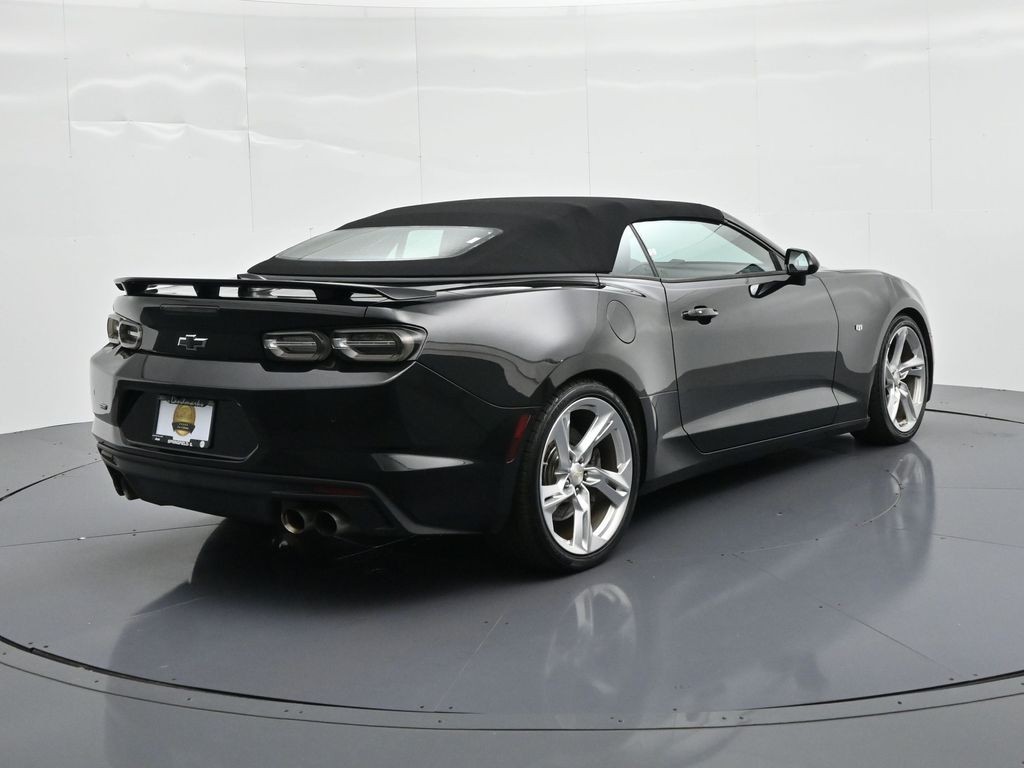Chevrolet Camaro Vehicle Full-screen Gallery Image 06