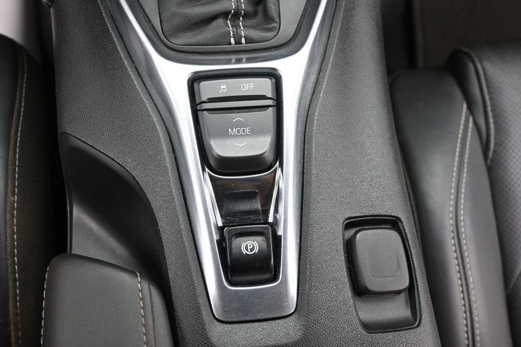 Chevrolet Camaro Vehicle Full-screen Gallery Image 12