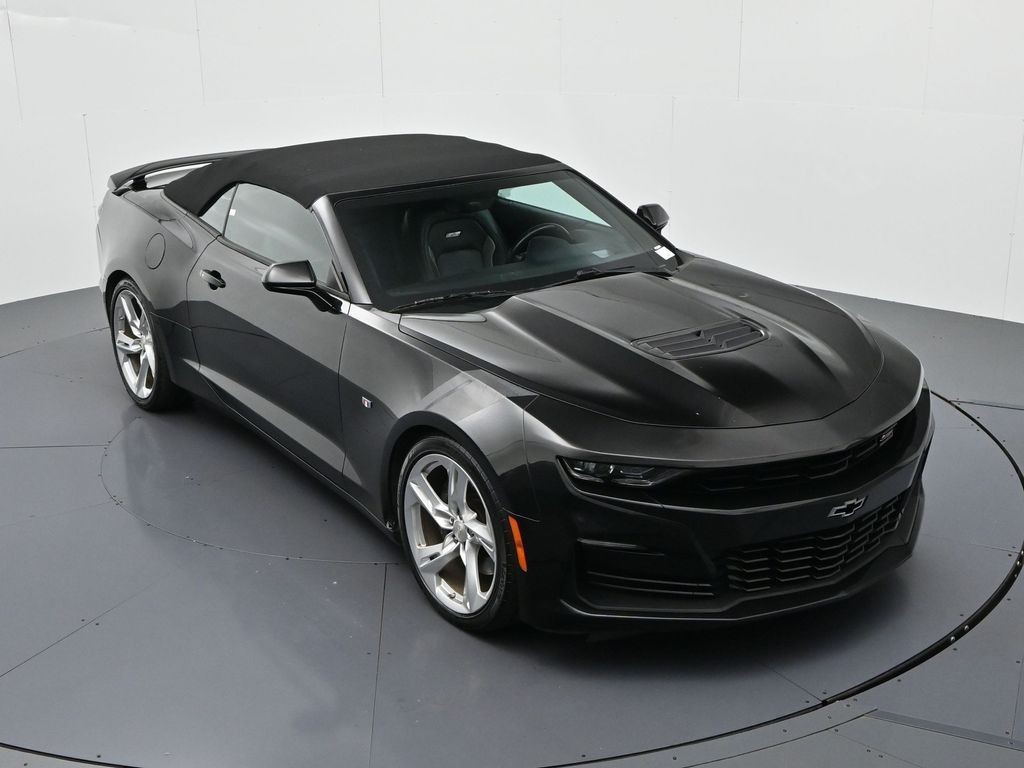 Chevrolet Camaro Vehicle Full-screen Gallery Image 17