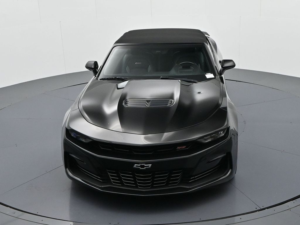 Chevrolet Camaro Vehicle Full-screen Gallery Image 18