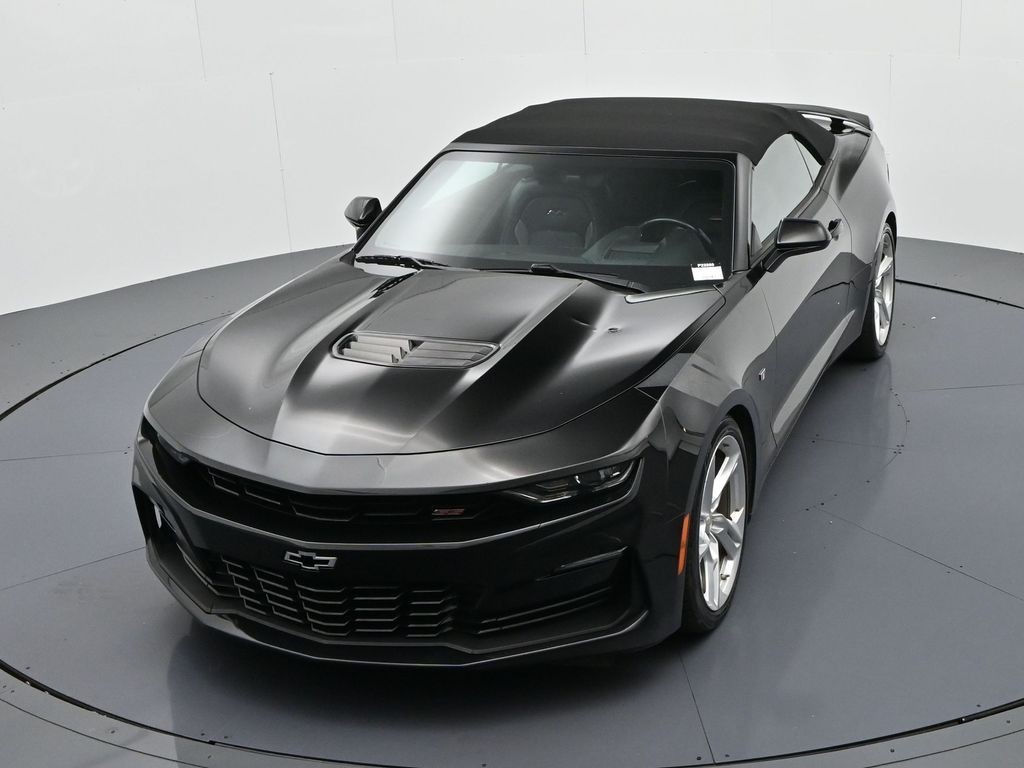 Chevrolet Camaro Vehicle Full-screen Gallery Image 19