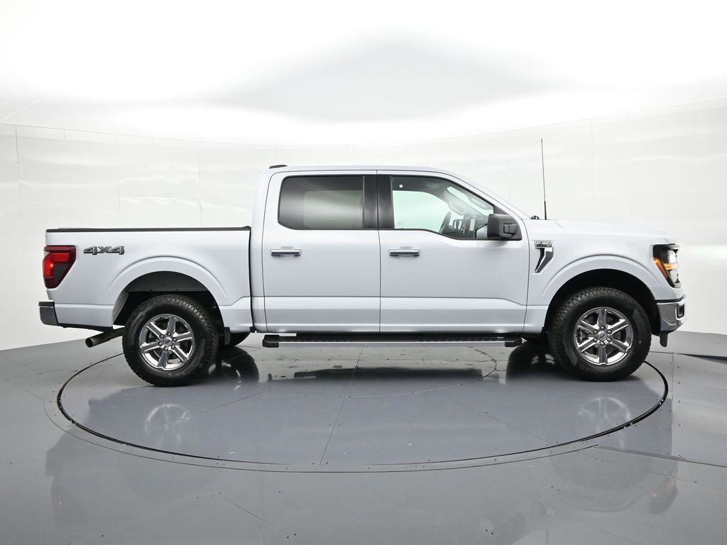 Ford F-150 Vehicle Full-screen Gallery Image 5