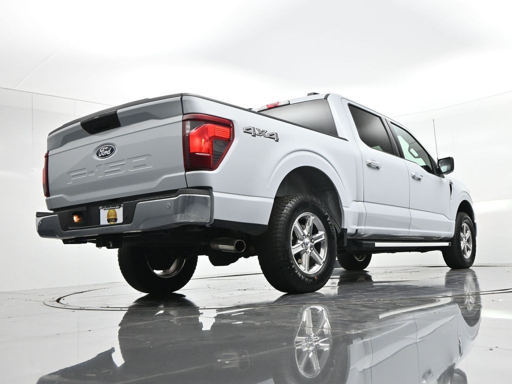 Ford F-150 Vehicle Full-screen Gallery Image 24