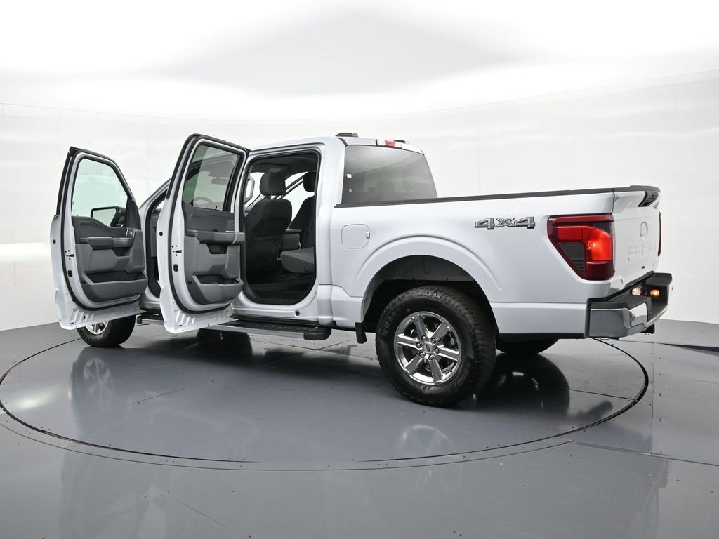 Ford F-150 Vehicle Full-screen Gallery Image 27