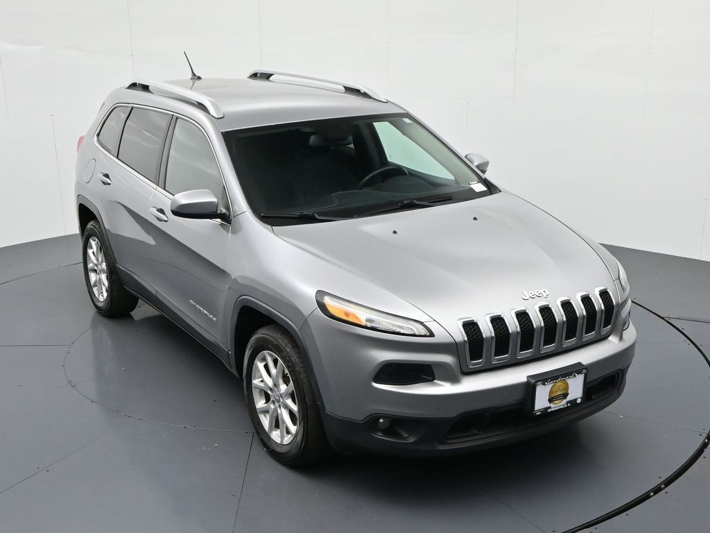 Jeep Cherokee Vehicle Full-screen Gallery Image 13