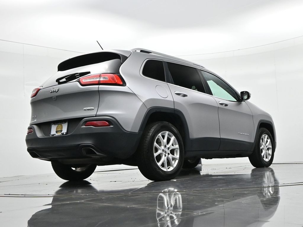 Jeep Cherokee Vehicle Full-screen Gallery Image 19