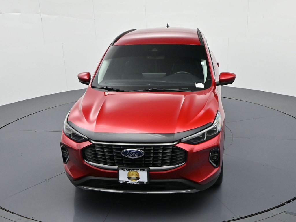 Ford Escape Vehicle Full-screen Gallery Image 17