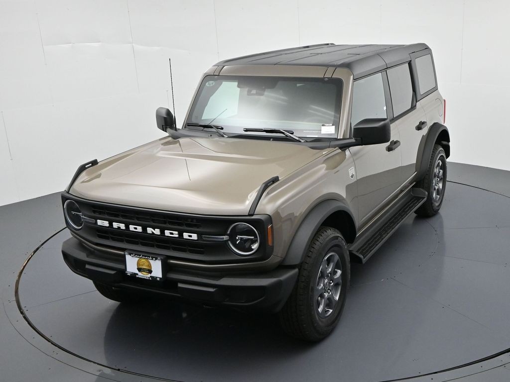 Ford Bronco Vehicle Full-screen Gallery Image 20