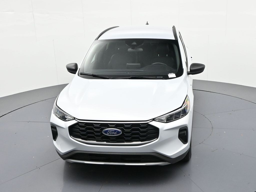 Ford Escape Vehicle Full-screen Gallery Image 15