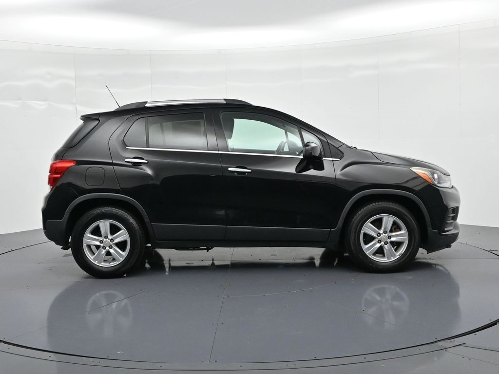 Chevrolet Trax Vehicle Full-screen Gallery Image 05