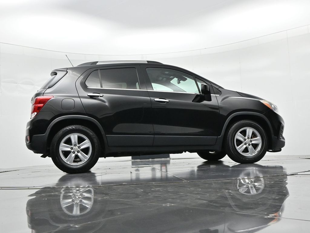 Chevrolet Trax Vehicle Full-screen Gallery Image 21