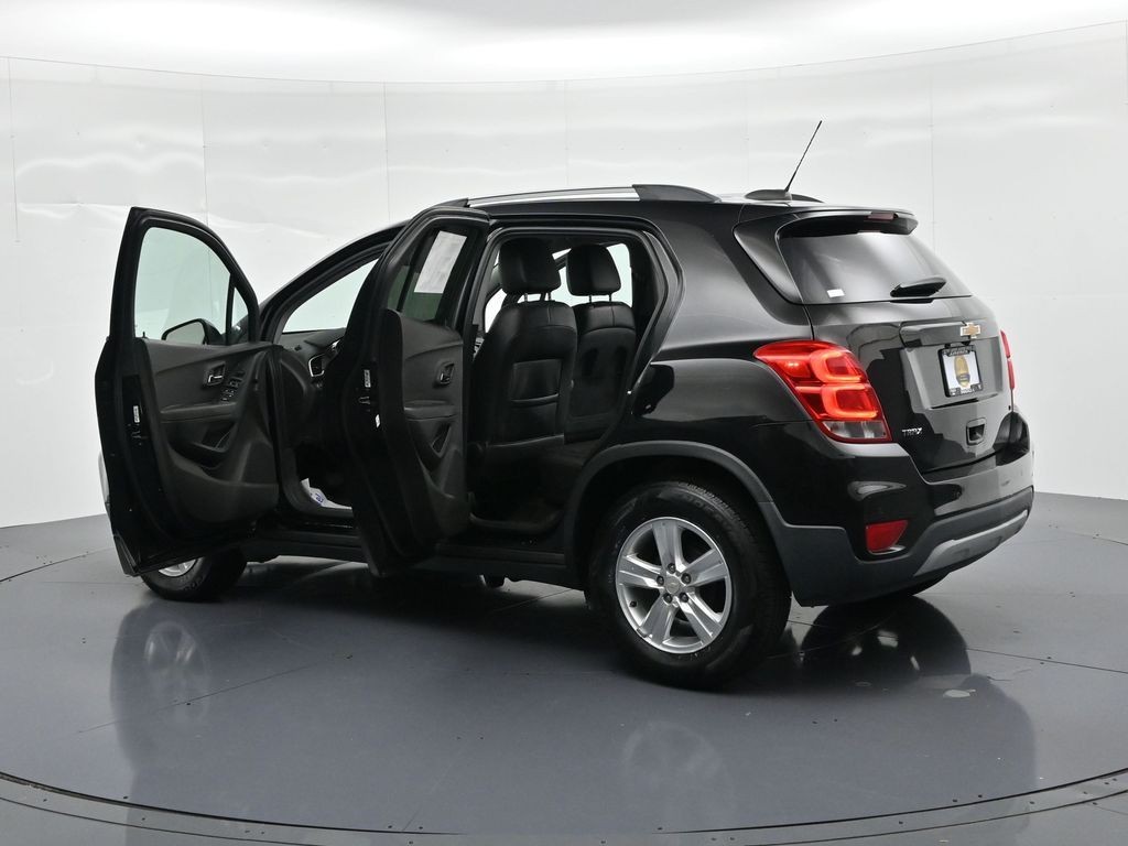 Chevrolet Trax Vehicle Full-screen Gallery Image 23