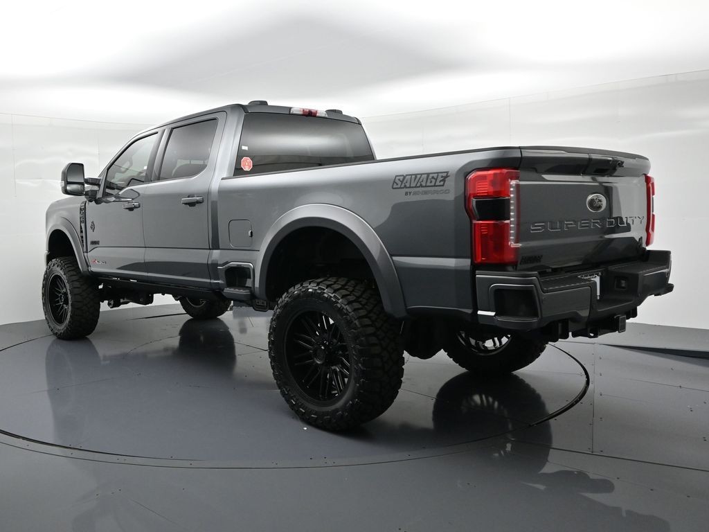 Ford F-250SD Vehicle Full-screen Gallery Image 8
