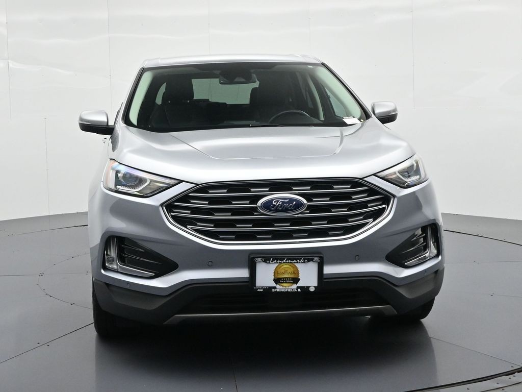 Ford Edge Vehicle Full-screen Gallery Image 3