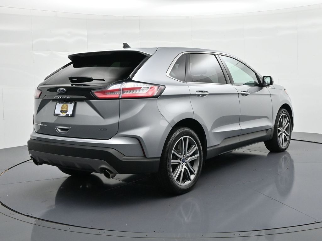 Ford Edge Vehicle Full-screen Gallery Image 6