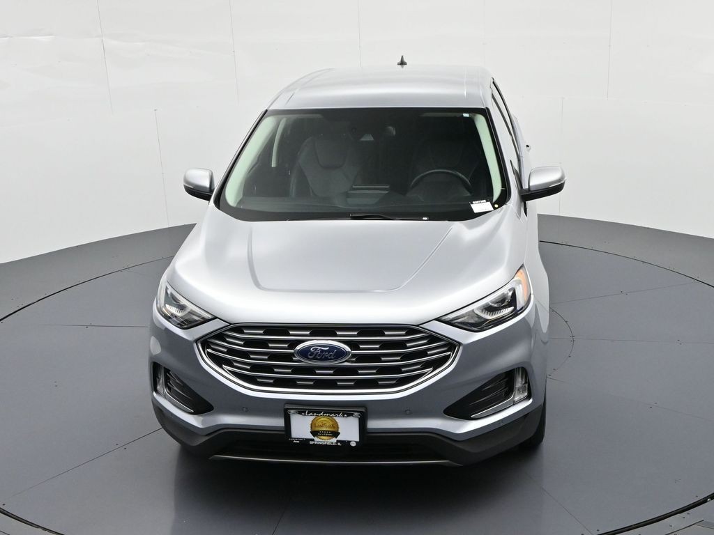 Ford Edge Vehicle Full-screen Gallery Image 16