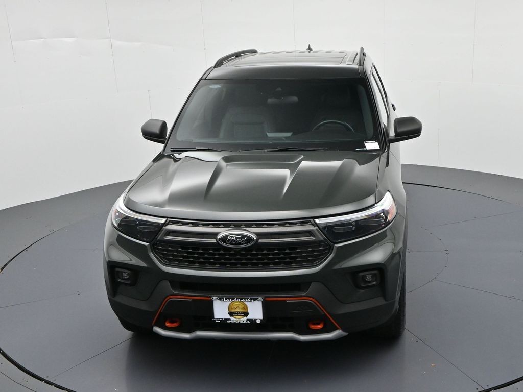 Ford Explorer Vehicle Full-screen Gallery Image 19