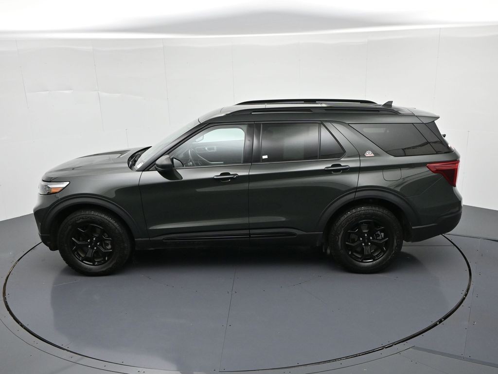 Ford Explorer Vehicle Full-screen Gallery Image 21