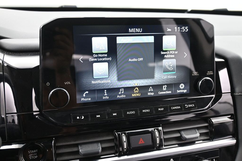 Nissan Pathfinder Vehicle Full-screen Gallery Image 11