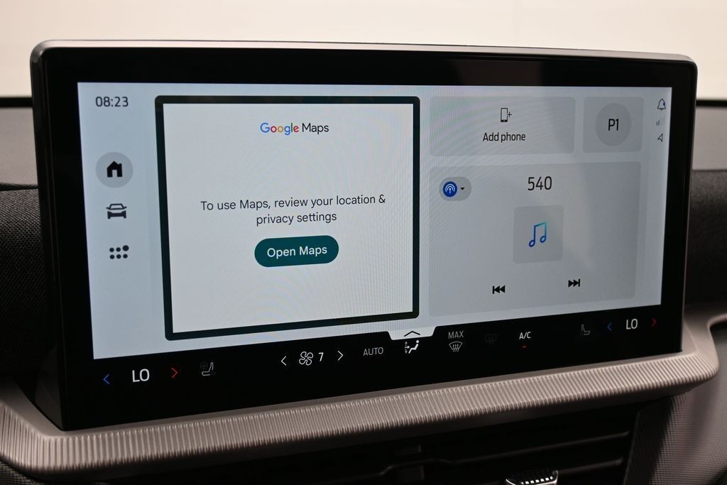 Ford Explorer Vehicle Full-screen Gallery Image 11