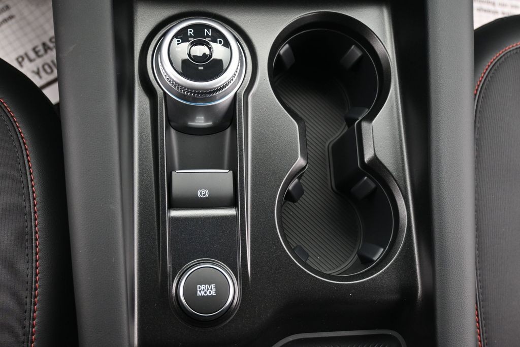 Ford Explorer Vehicle Full-screen Gallery Image 13