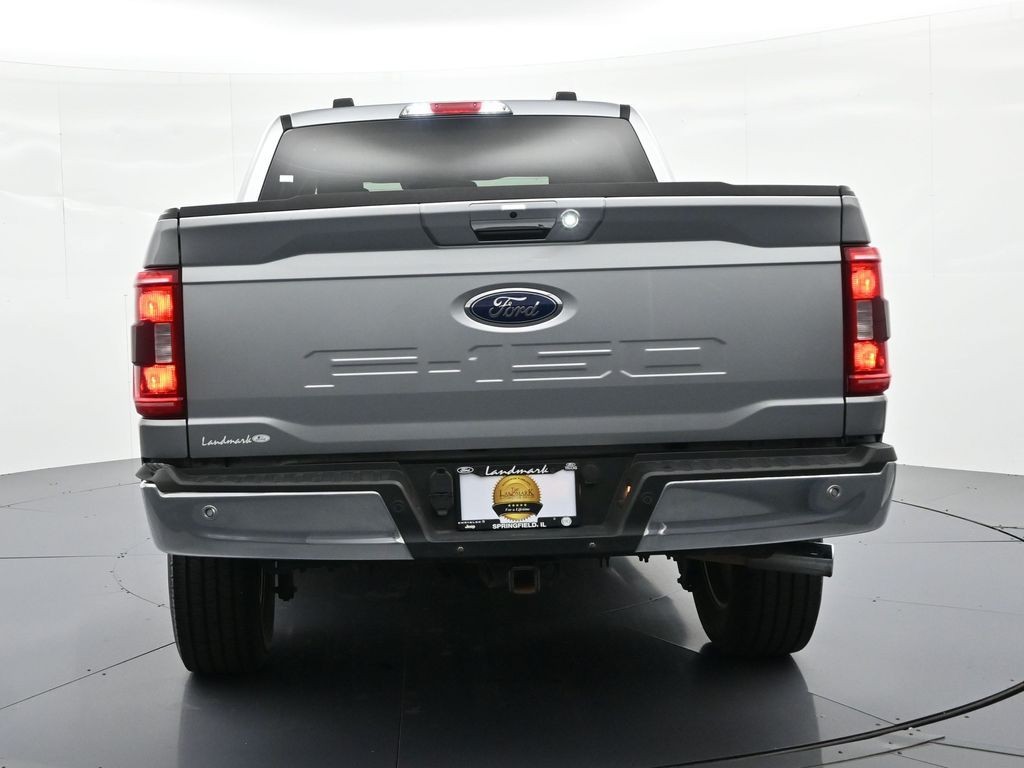 Ford F-150 Vehicle Full-screen Gallery Image 07
