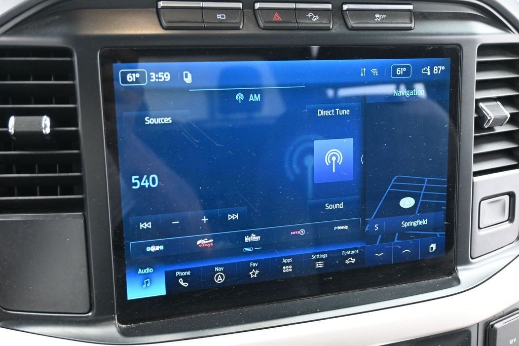 Ford F-150 Vehicle Full-screen Gallery Image 11