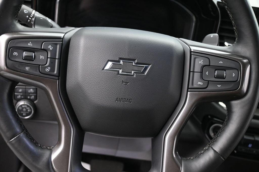 Chevrolet Silverado 1500 Vehicle Full-screen Gallery Image 14