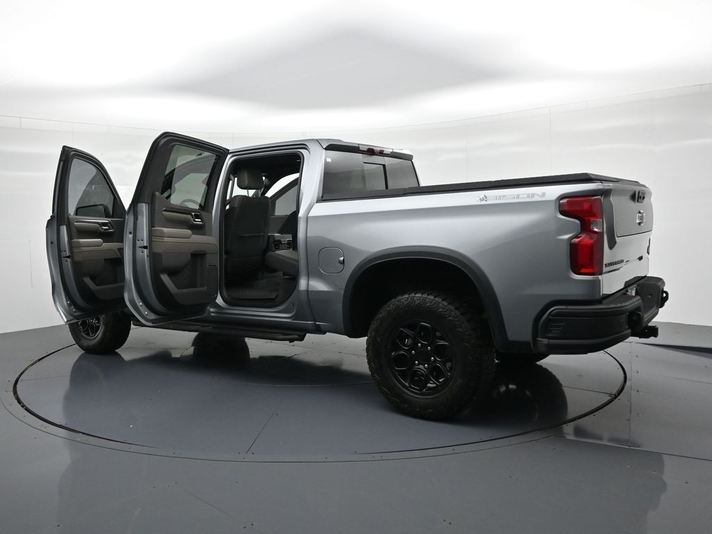 Chevrolet Silverado 1500 Vehicle Full-screen Gallery Image 27