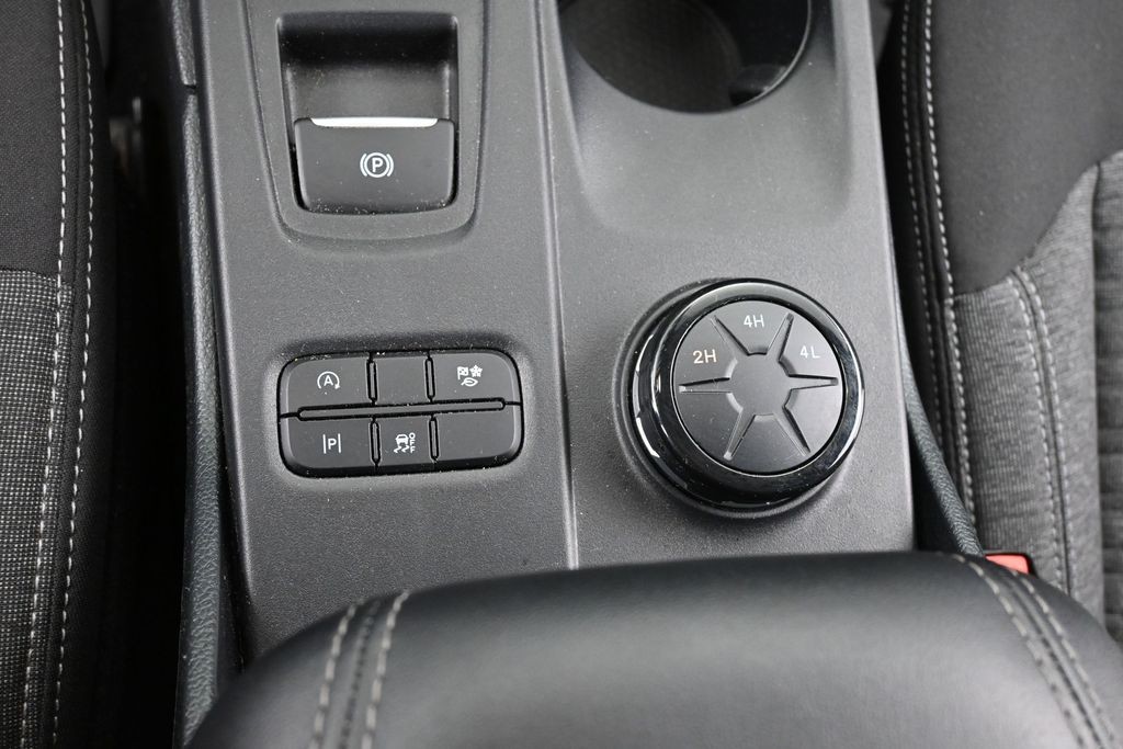 Ford Ranger Vehicle Full-screen Gallery Image 13