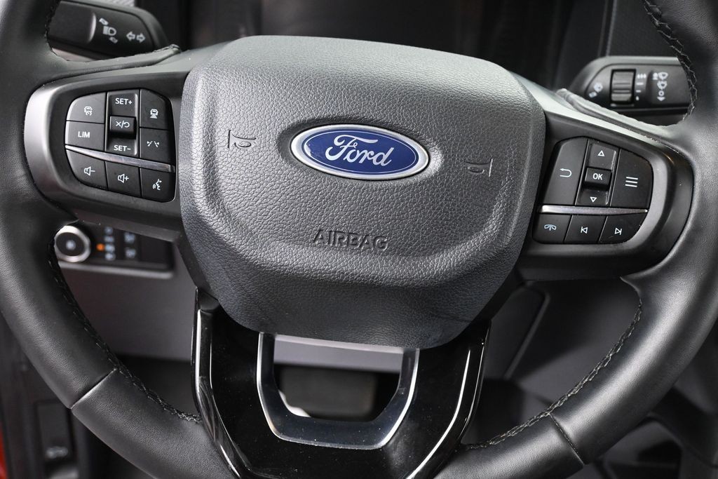 Ford Ranger Vehicle Full-screen Gallery Image 15