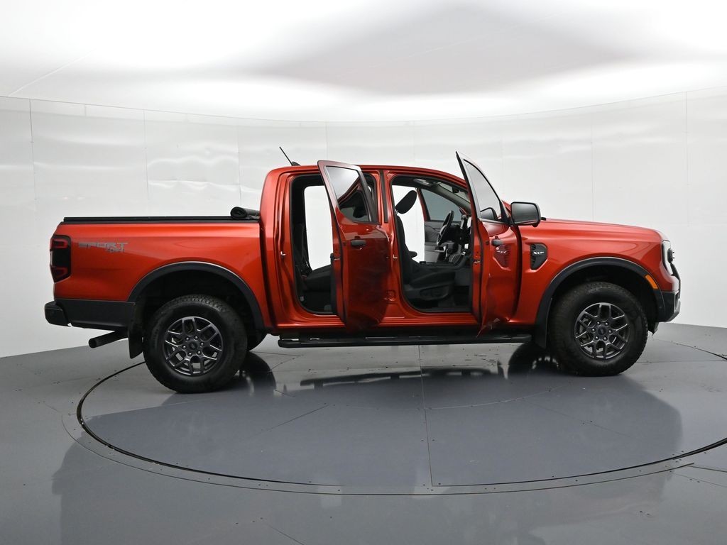 Ford Ranger Vehicle Full-screen Gallery Image 25