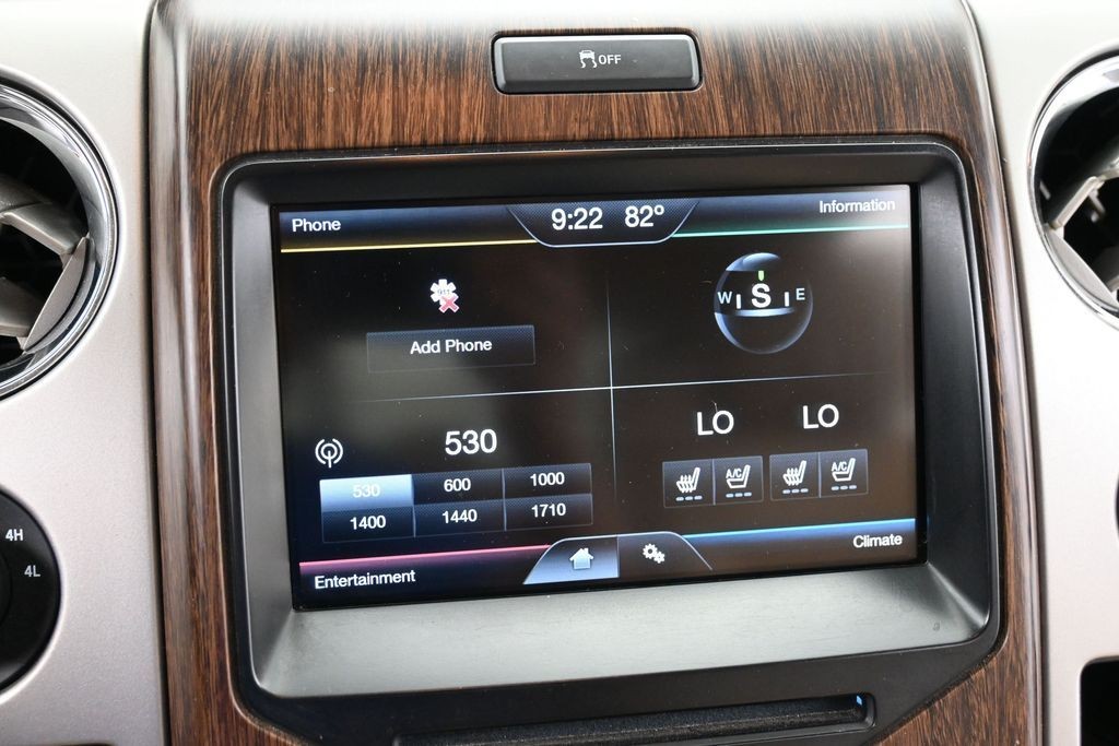 Ford F-150 Vehicle Full-screen Gallery Image 10