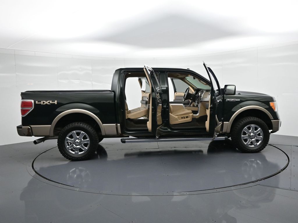 Ford F-150 Vehicle Full-screen Gallery Image 23