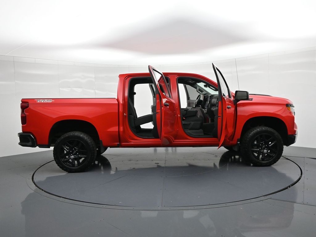 Chevrolet Silverado 1500 Vehicle Full-screen Gallery Image 23